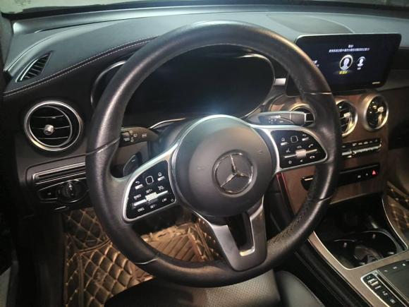 [广州·粤A] 二手奔驰奔驰GLC2020款 改款 GLC 260 L 4MATIC 豪华型