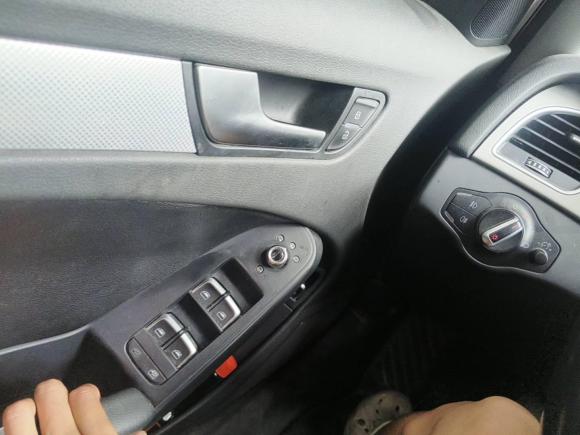 [上海·沪B] 二手奥迪奥迪A4L2015款 35 TFSI 自动标准型