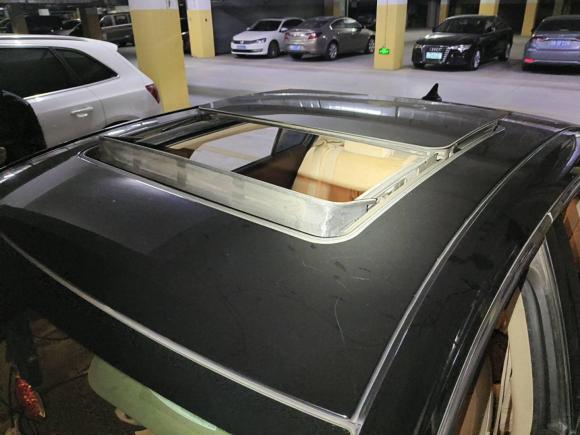 [无锡·苏B] 二手别克君越2012款 2.4L SIDI豪华版