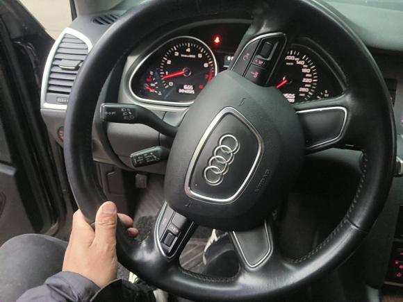 [上海·沪A] 二手奥迪奥迪Q72014款 35 TFSI 运动型