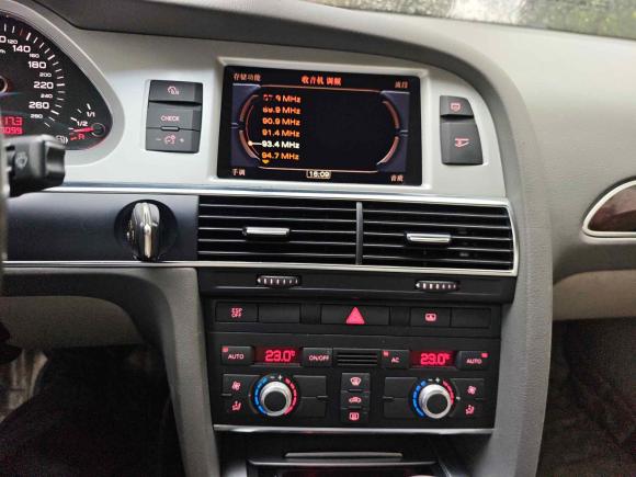 [上海·浙A] 二手奥迪奥迪A6L2010款 2.0 TFSI 自动标准型