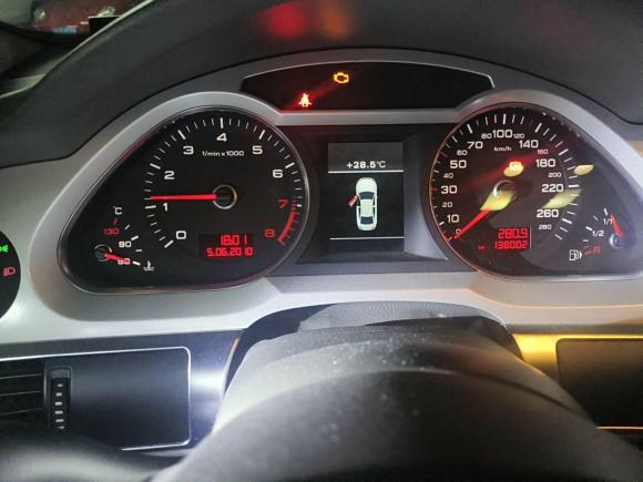 [上海·沪K] 二手奥迪奥迪A6L2010款 2.0 TFSI 手动标准型