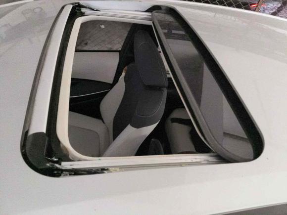 [广州·粤A] 二手丰田卡罗拉2019款 双擎 1.8L E-CVT GL-i精英版