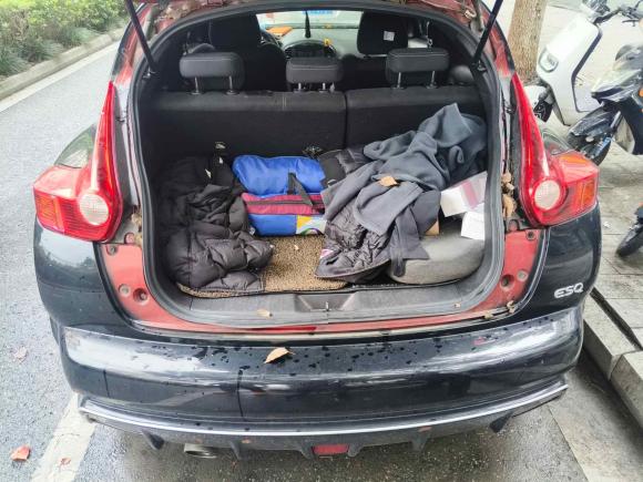 [苏州·苏E] 二手英菲尼迪英菲尼迪ESQ2014款 1.6L 率性版