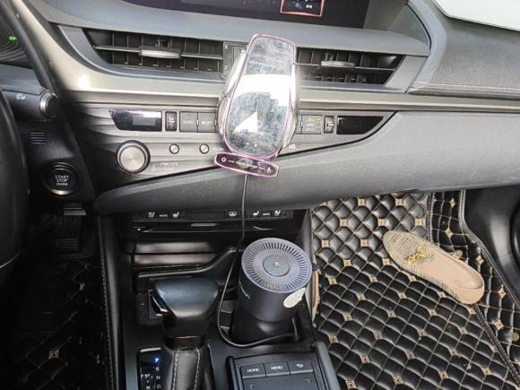 [成都·川A] 二手雷克萨斯雷克萨斯ES2020款 200 豪华版