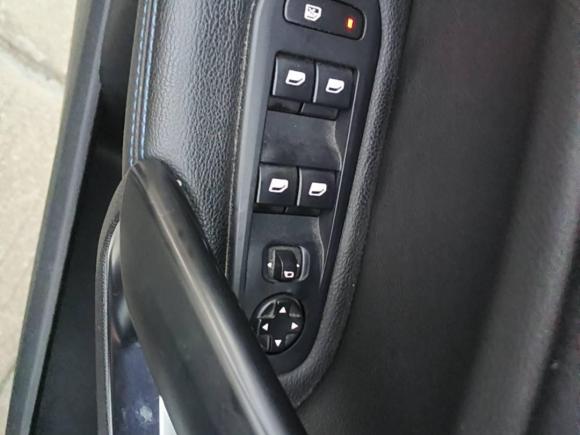 [嘉兴·浙F] 二手标致标致3082016款 230THP 自动豪华版