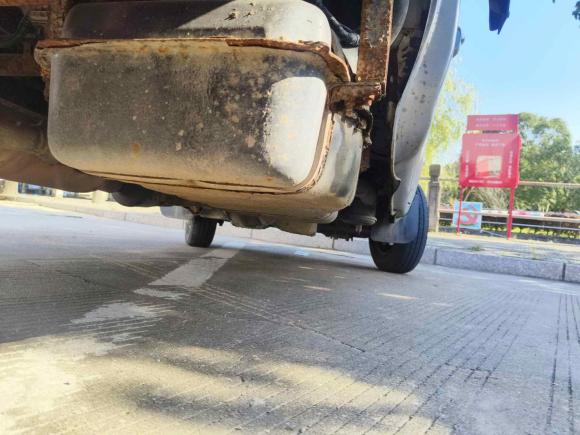 [宁波·浙D] 二手长安跨越跨越王X12018款 1.5L标准型双排后双轮加长货箱DK15C