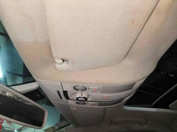 [上海·辽A] 二手奥迪奥迪A6L2010款 2.0 TFSI 自动标准型