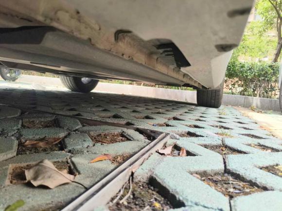 [杭州·浙B] 二手长安长安UNI-V2022款 1.5T 尊贵型