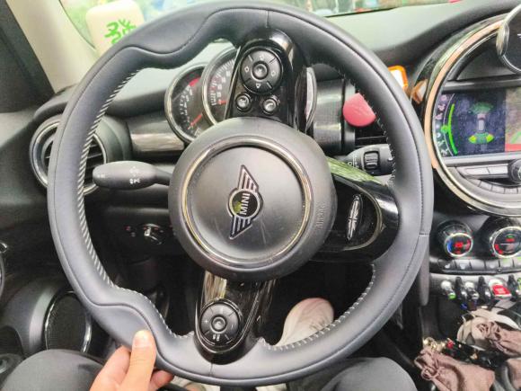 [上海·沪G] 二手MINIMINI2019款 1.5T COOPER 艺术家 五门版