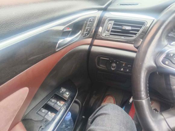 [广州·粤A] 二手广汽传祺传祺GS82017款 320T 四驱豪华智联版（七座）