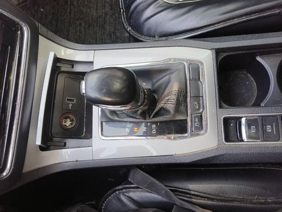 [金华·浙G] 二手荣威荣威RX52018款 20T 两驱自动旗舰版