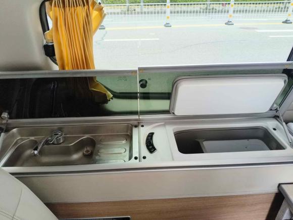 [常州·苏D] 二手上汽大通MAXUS上汽大通MAXUS RG102019款 2.0TGI 升顶露营车阳光版