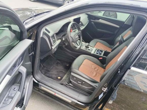 [上海·沪B] 二手奥迪奥迪Q5L2020款 40 TFSI 荣享时尚型