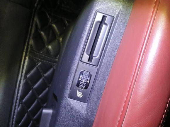 [深圳·粤B] 二手DSDS 4S2016款 1.6T 自动智享科技版THP160