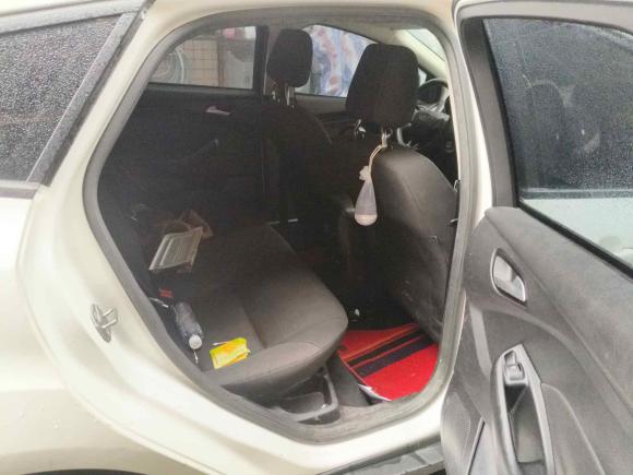 [广州·粤S] 二手福特福克斯2015款 两厢 1.6L 自动舒适型