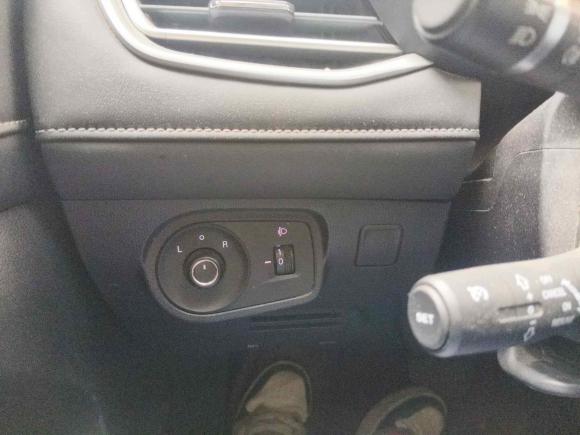 [武汉·鄂A] 二手荣威荣威i52019款 1.5L 自动4G互联朗豪版