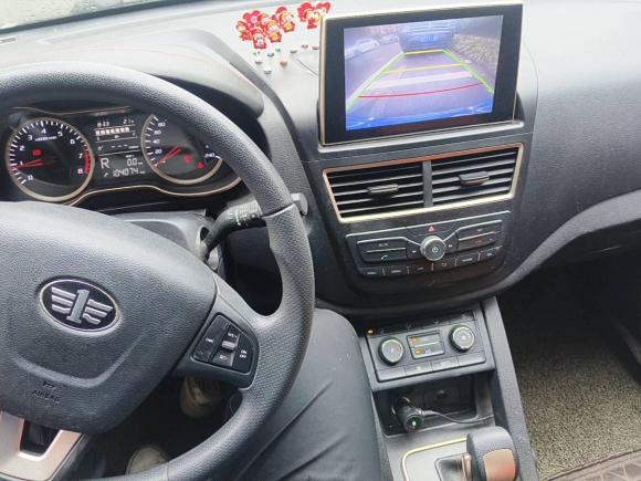 [上海·陕G] 二手奔腾奔腾X402017款 1.6L 自动尊享型