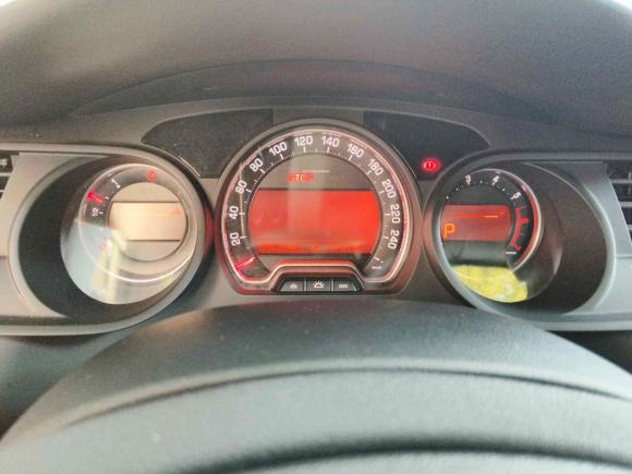 [武汉·鄂A] 二手雪铁龙雪铁龙C52011款 2.3L 自动尊贵型