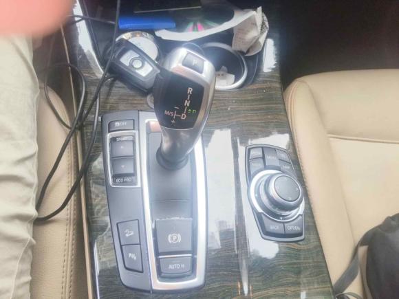 [深圳·粤B] 二手宝马宝马X32013款 xDrive20i 豪华型