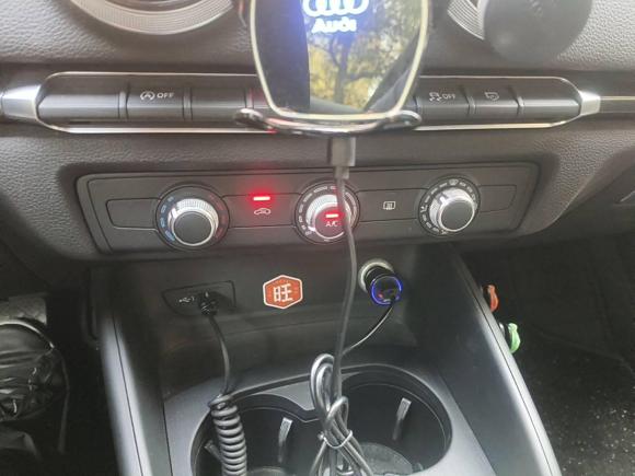 [上海·沪D] 二手奥迪奥迪A32018款 30周年年型 Sportback 35 TFSI 时尚型