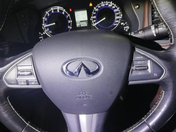 [深圳·粤B] 二手英菲尼迪英菲尼迪QX502015款 2.5L 悦享版