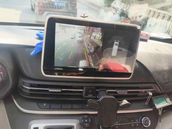 [深圳·粤B] 二手大通新途V902021款 2.0T自动智运王后驱单胎长轴高顶7座