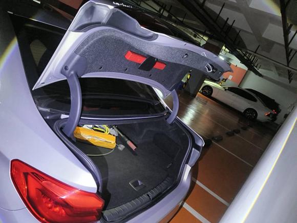 [佛山·粤A] 二手宝马宝马5系新能源2019款 530Le 豪华套装