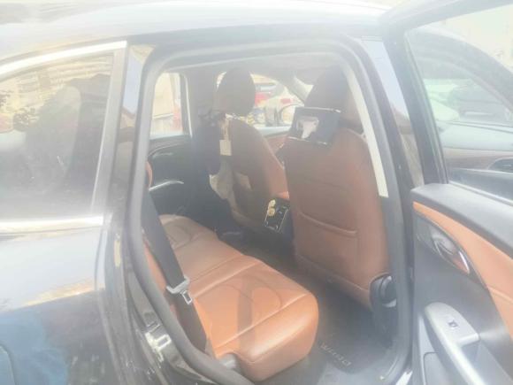 [深圳·粤B] 二手宝沃宝沃BX72016款 28T 两驱豪华版 7座