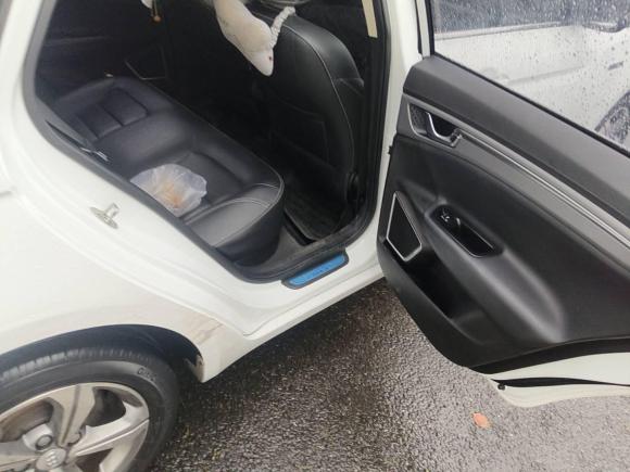 [无锡·苏B] 二手吉利汽车帝豪GL2018款 1.4T 手动精英智联型