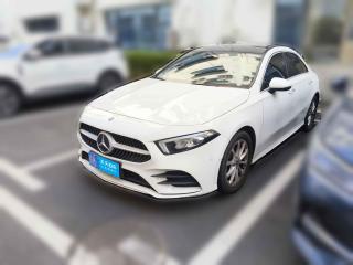 奔驰奔驰A级2020款 A 200 L 运动轿车