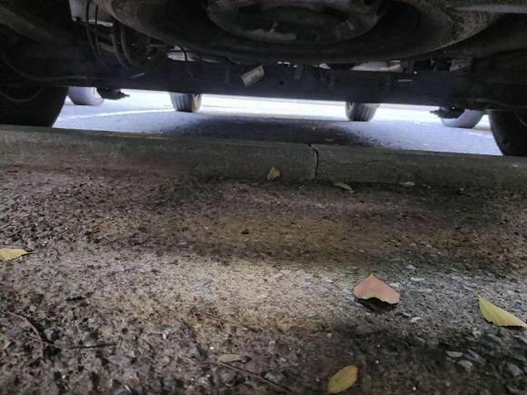 [无锡·苏B] 二手福特全顺2017款 2.0T柴油多功能商用车短轴中顶国V