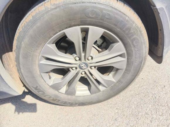 [南昌·赣A] 二手现代胜达2013款 2.4L 自动两驱智能型