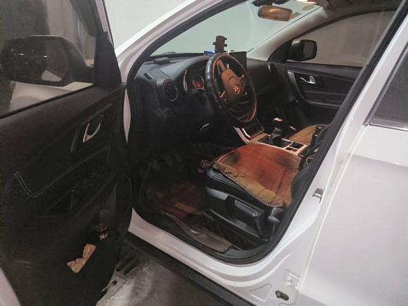 [济南·鲁A] 二手奔腾奔腾X402018款 网红版 1.6L 手动豪华型