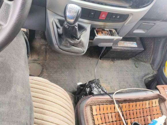 [嘉兴·豫N] 二手东风御风御风2021款 2.0T超值版物流车长轴中顶6-9座国VI D20