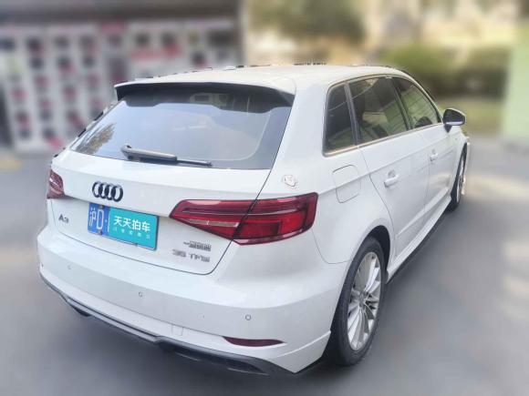 [上海·沪D] 二手奥迪奥迪A32018款 30周年年型 Sportback 35 TFSI 时尚型