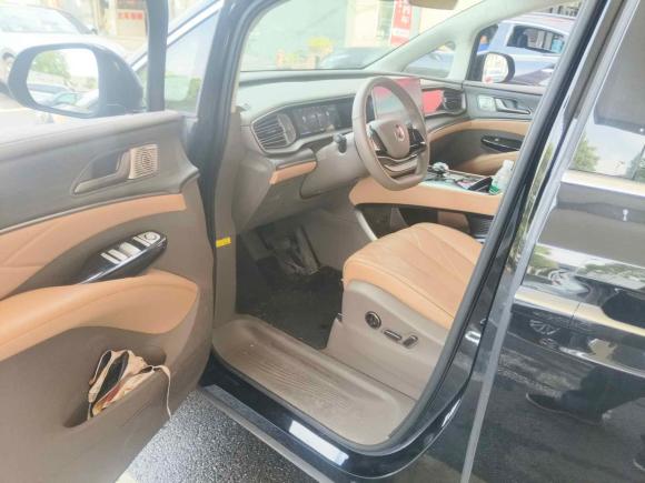 [上海·沪A] 二手腾势腾势D92022款 DM-i 970 四驱旗舰型