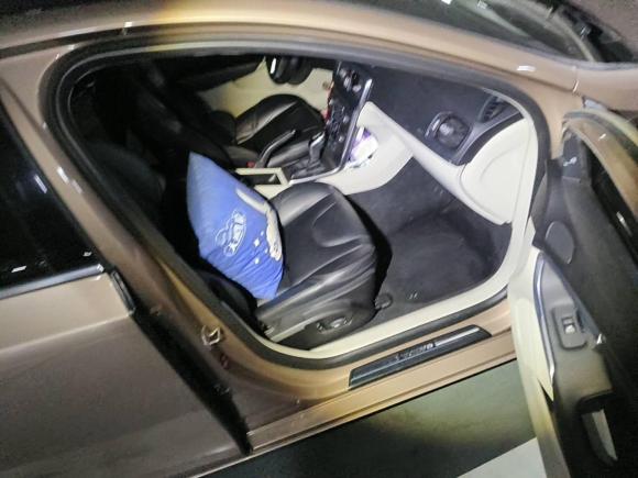 [苏州·苏E] 二手沃尔沃沃尔沃V402014款 2.0T 智雅版