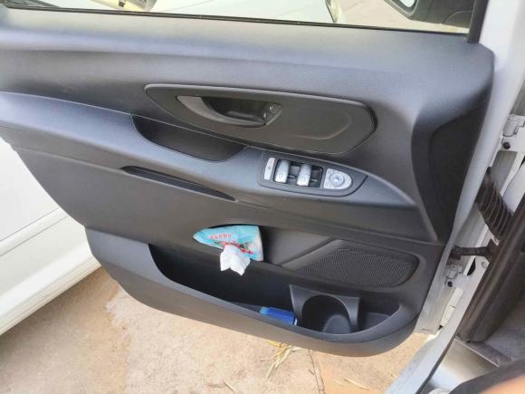 [青岛·鲁B] 二手奔驰威霆2018款 2.0T 精英版 7座 国VI