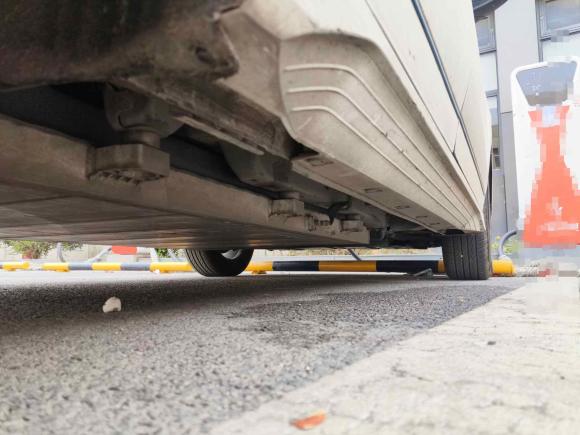 [上海·浙A] 二手比亚迪比亚迪e32020款 高续航版 耀·豪华型