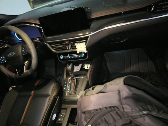 [苏州·苏U] 二手福特福克斯2022款 两厢 EcoBoost 180 自动ST Line