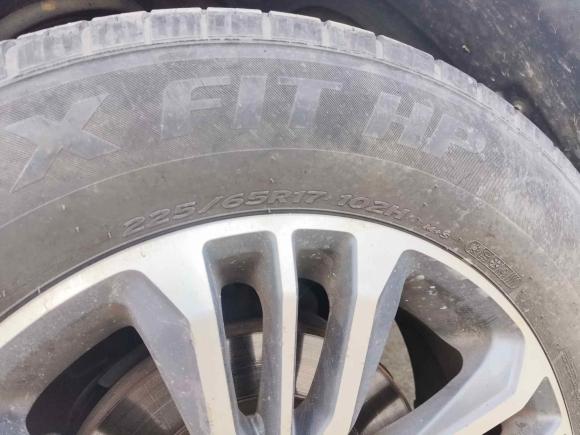 [苏州·苏E] 二手吉利汽车远景X62016款 1.8L 手动豪华型