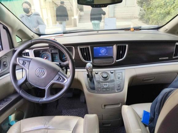 [上海·沪F] 二手别克别克GL82013款 3.0L XT豪华商务旗舰版