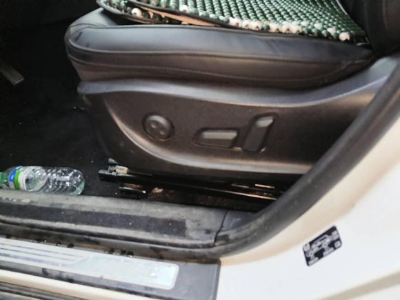 [深圳·赣C] 二手哈弗哈弗H62018款 蓝标 运动版 1.5T 自动两驱精英型