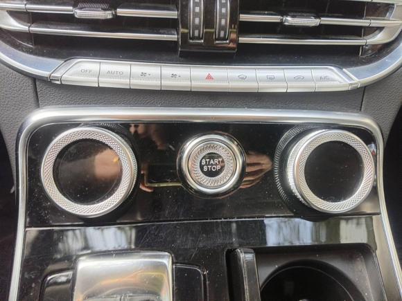 [苏州·苏U] 二手红旗红旗H92020款 2.0T 智联旗享版