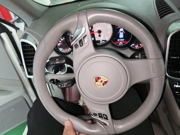 [芜湖·皖B] 二手保时捷Cayenne2011款 Cayenne S 4.8L