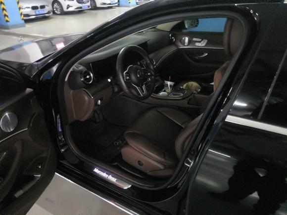 [上海·沪D] 二手奔驰奔驰E级2019款 改款 E 300 L 豪华型