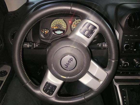 [上海·沪B] 二手Jeep指南者2014款 改款 2.4L 四驱舒适版