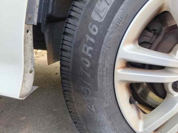 [上海·苏J] 二手大通大通G102016款 2.0T 自动精英版