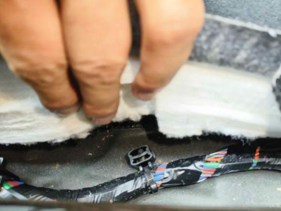 [广州·粤A] 二手魏牌魏牌 VV62021款 2.0T 两驱智享+